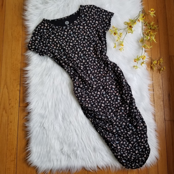 SO Dresses & Skirts - SO Black floral dress, Short Sleeves, SIZE M.
